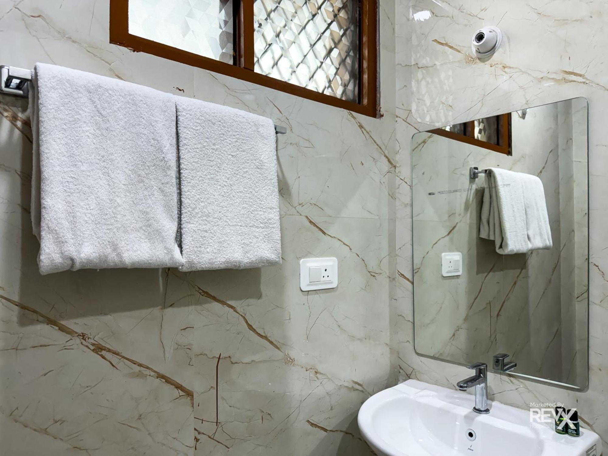 Guru Sadan A Luxe Stay Ayodhya Exteriér fotografie