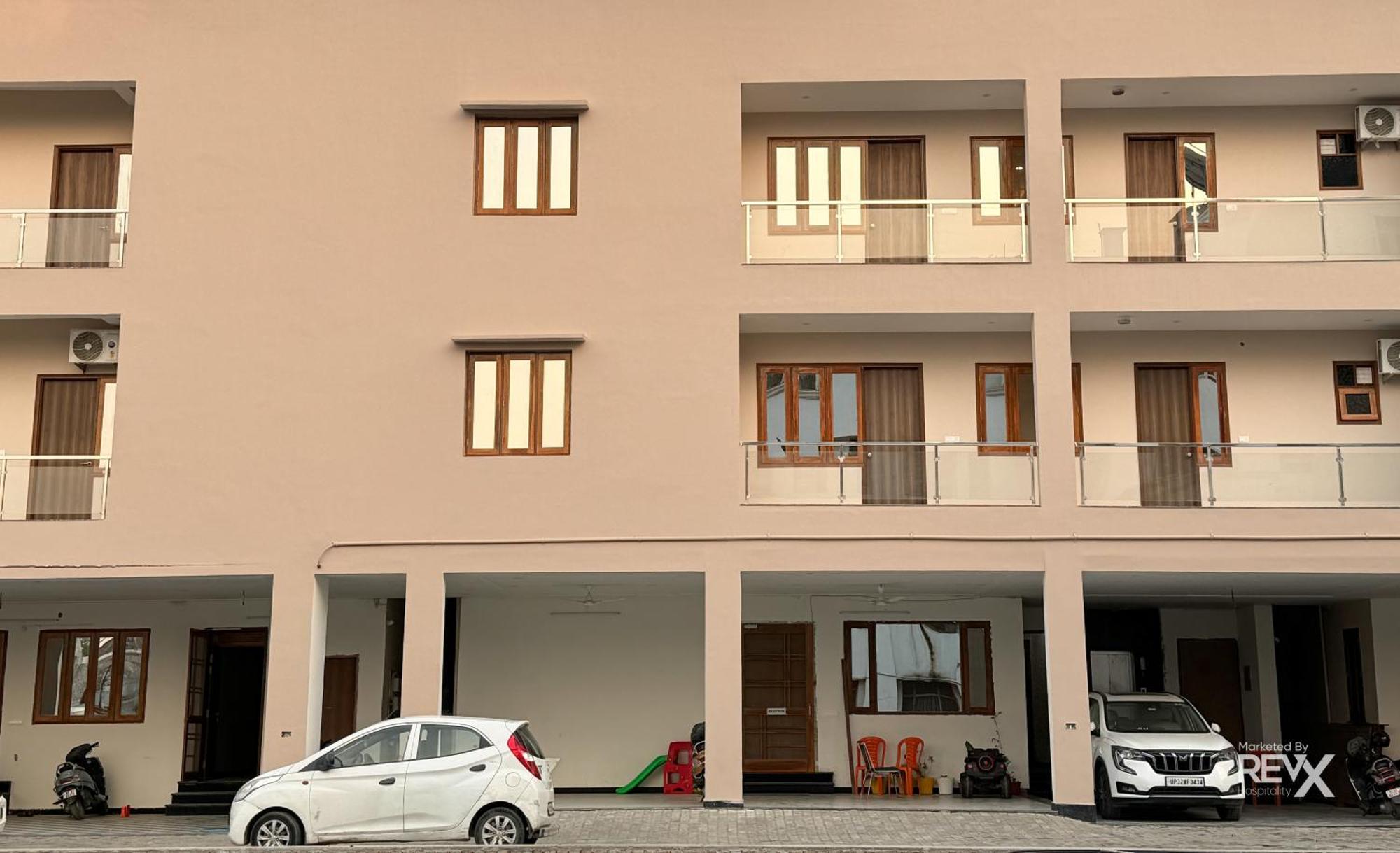 Guru Sadan A Luxe Stay Ayodhya Exteriér fotografie