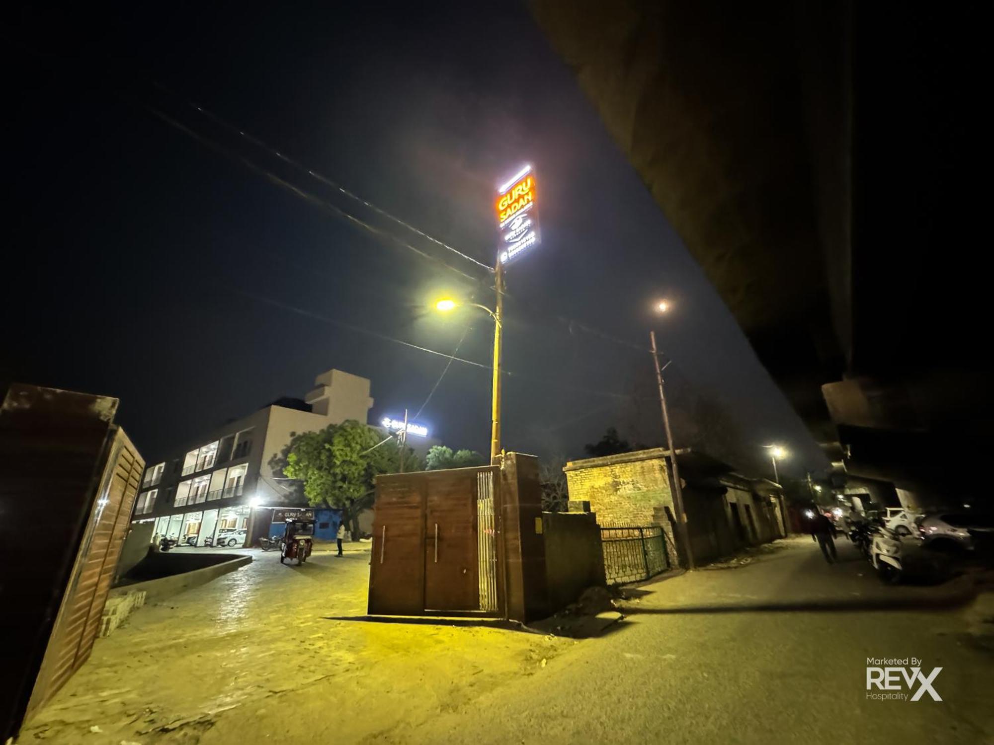 Guru Sadan A Luxe Stay Ayodhya Exteriér fotografie