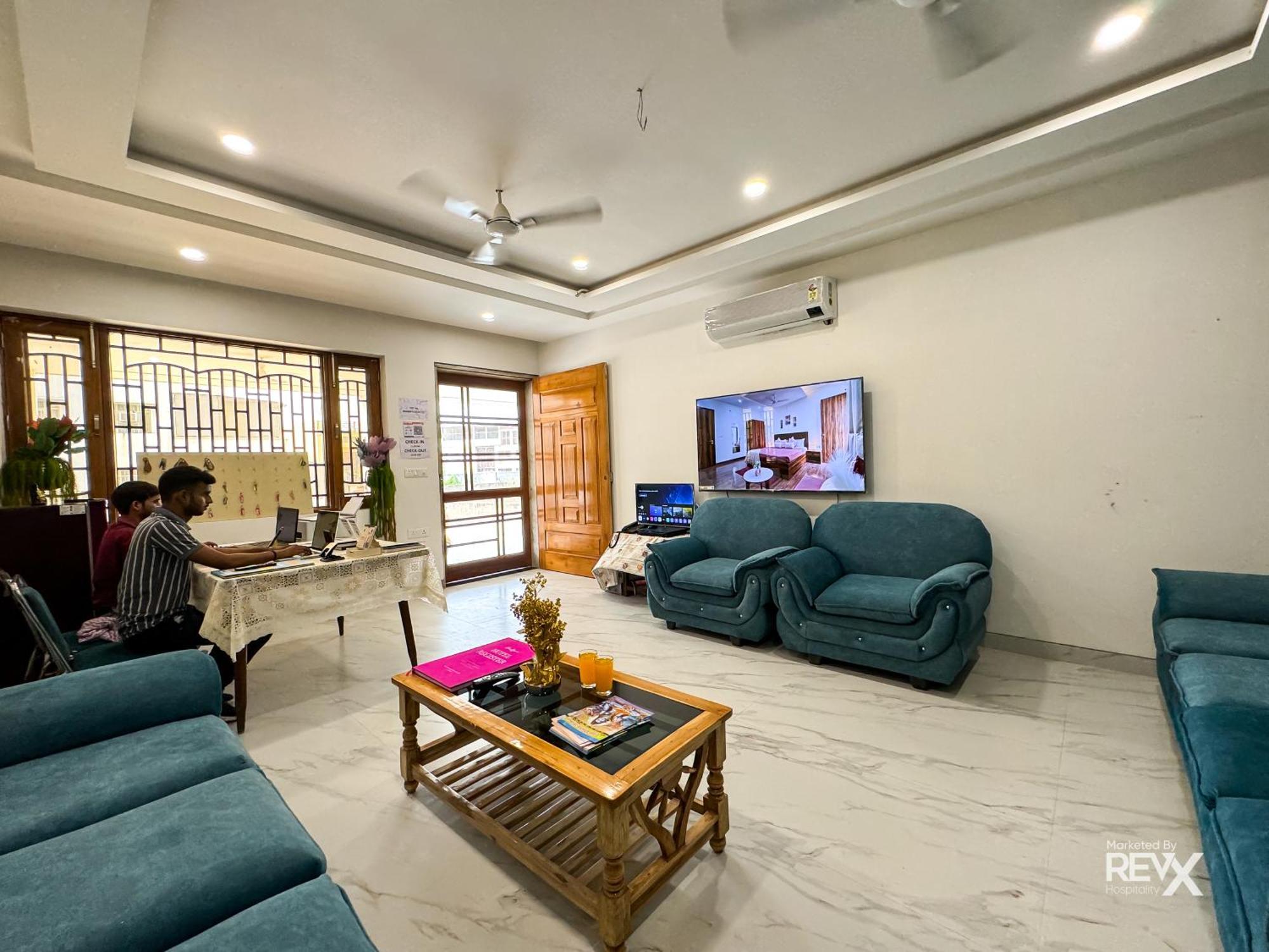 Guru Sadan A Luxe Stay Ayodhya Exteriér fotografie