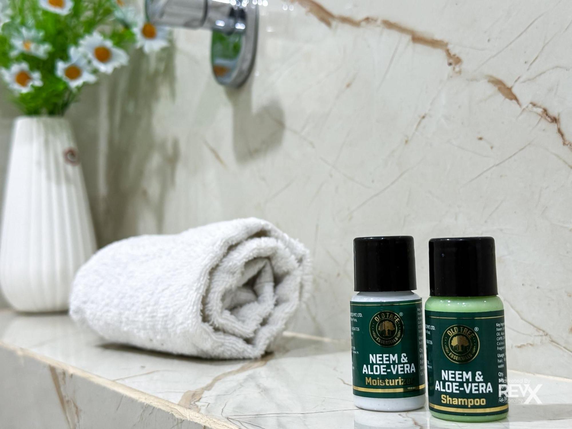 Guru Sadan A Luxe Stay Ayodhya Exteriér fotografie